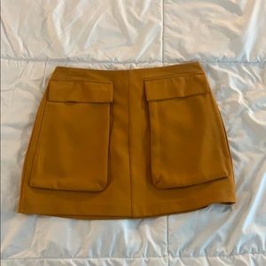 Large Pocket Mini Skirt